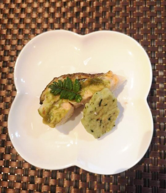 桜鱒の木の芽焼き